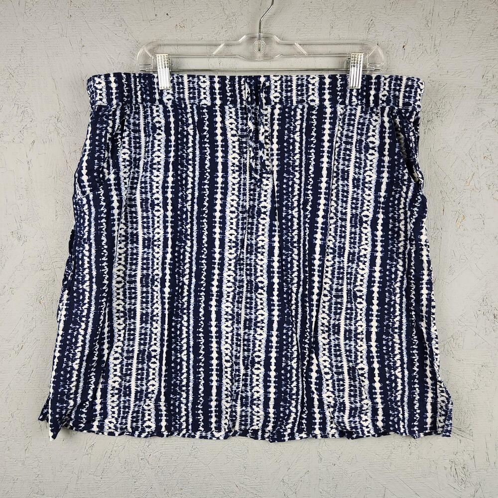 Eddie Bauer Skirt Womens XL Blue White Ikat Print Rayon Pockets Lightweight Hike